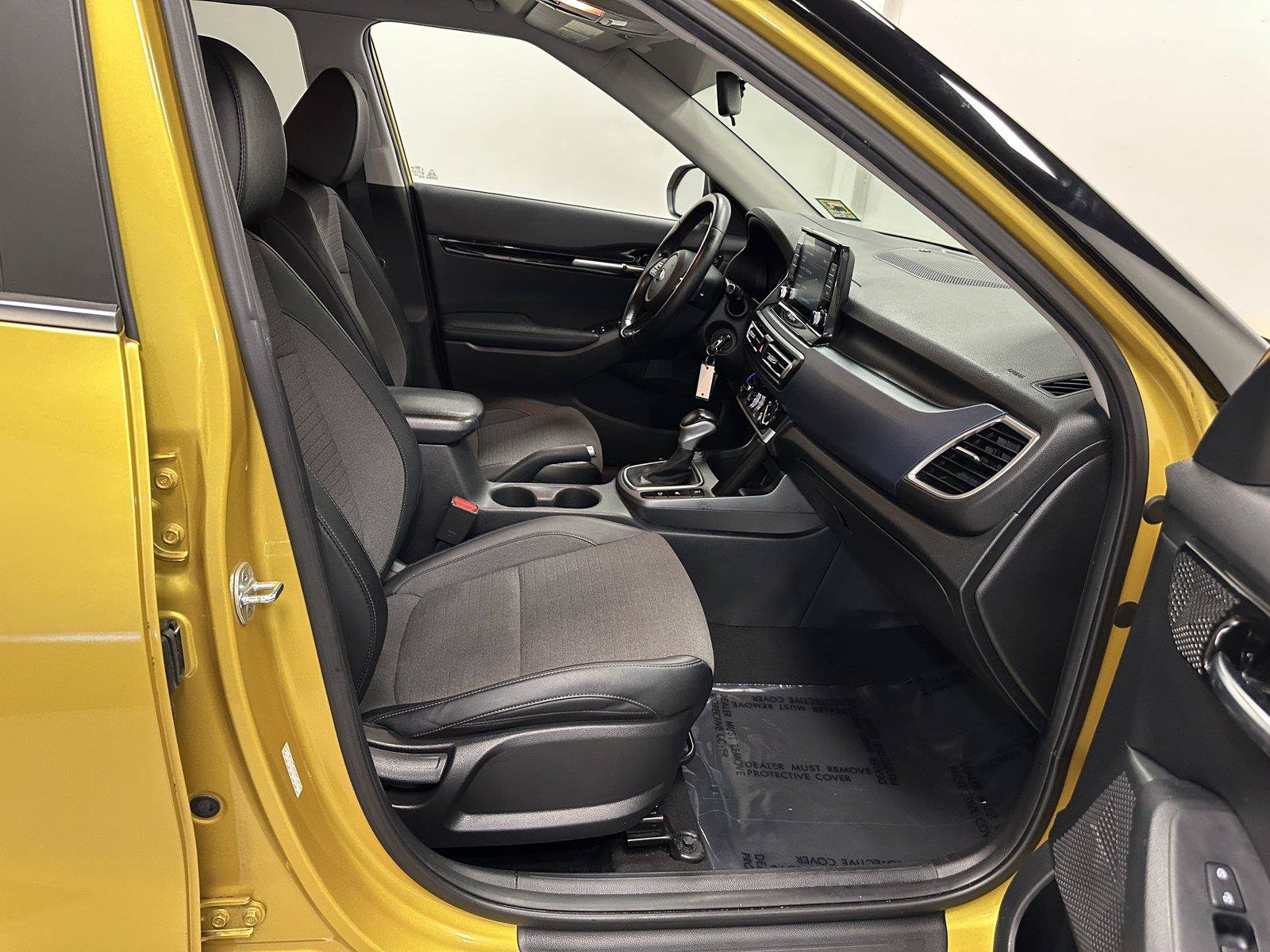 Used 2021 Kia Seltos S AWD/4WD image 38