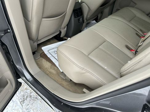 Used 2009 Ford Edge SEL image 9