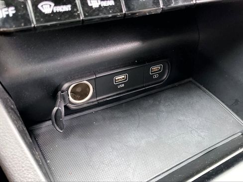 Used 2023 Kia K5 GT-Line image 32