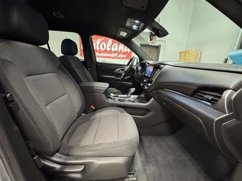 Used 2023 Chevrolet Traverse LT AWD/4WD image 12