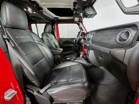 Used 2020 Jeep Gladiator Overland image 32