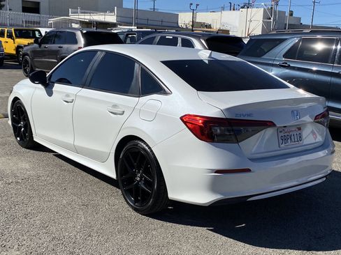 Used 2022 Honda Civic Sport image 10