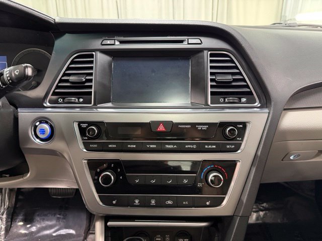 Used 2017 Hyundai Sonata Sport w/ Value Edition Package 02 FWD image 13