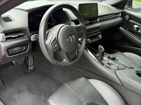 Used 2020 Toyota Supra Launch Edition w/ Driver Assist Package RWD image 4