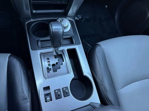 Used 2017 Toyota 4Runner SR5 Premium image 40