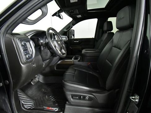 Used 2022 Chevrolet Silverado 3500 High Country w/ Z71 Off-Road Package image 5