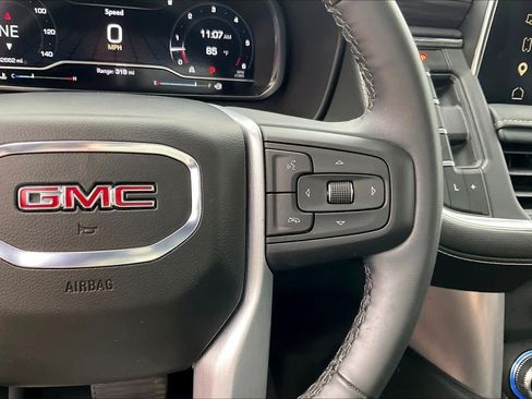 Certified 2024 GMC Yukon SLT w/ SLT Luxury Package RWD image 25