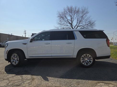 Used 2025 GMC Yukon XL Denali RWD image 20