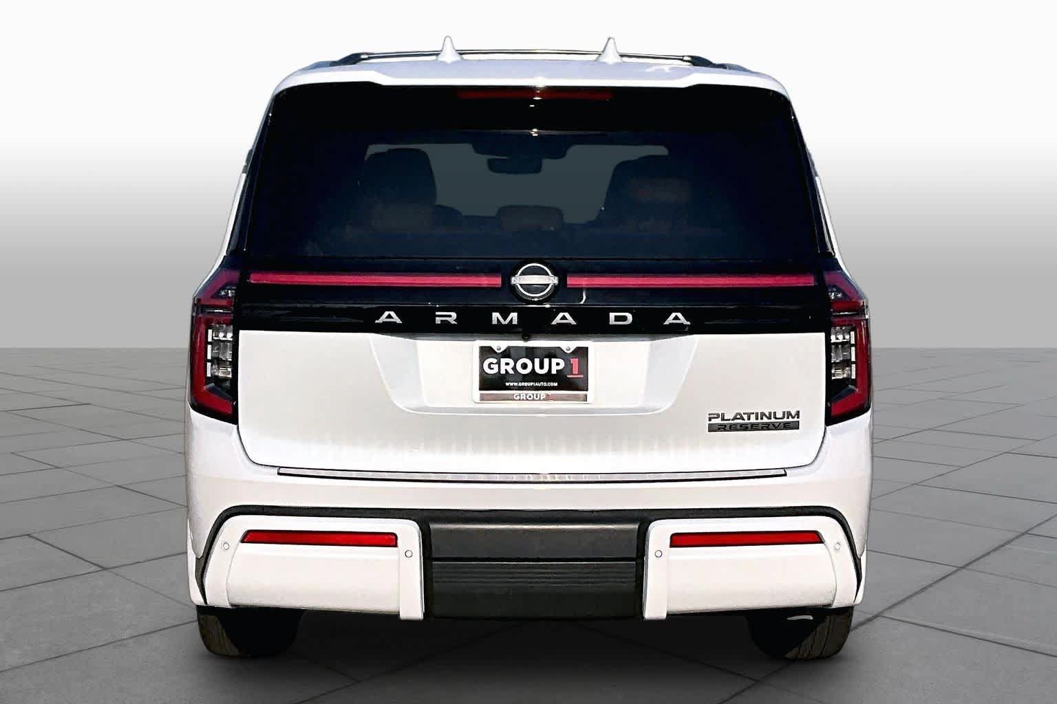 Used 2025 Nissan Armada Platinum Reserve RWD image 5