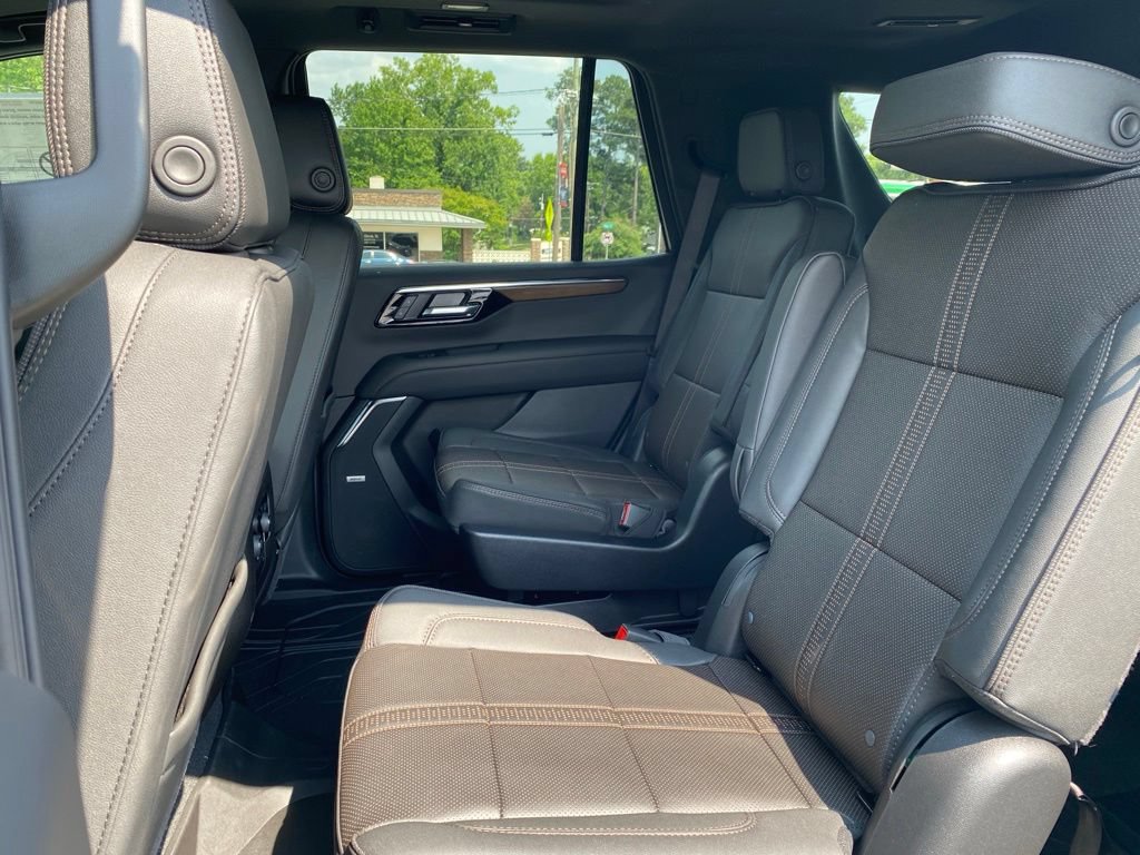 New 2026 Chevrolet Tahoe High Country AWD/4WD image 17