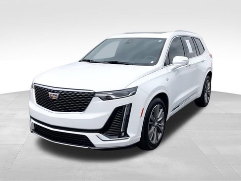 Used 2021 Cadillac XT6 Premium Luxury FWD image 4