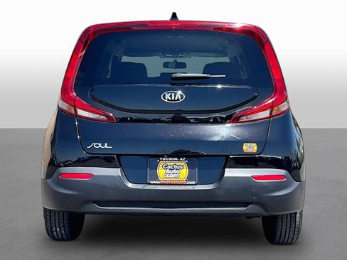 Used 2021 Kia Soul LX FWD image 4
