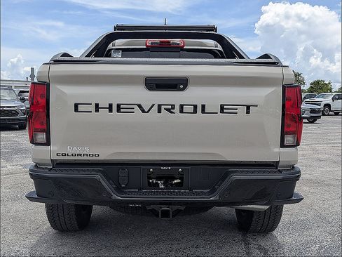New 2026 Chevrolet Colorado Trail Boss w/ Midnight Edition AWD/4WD image 6