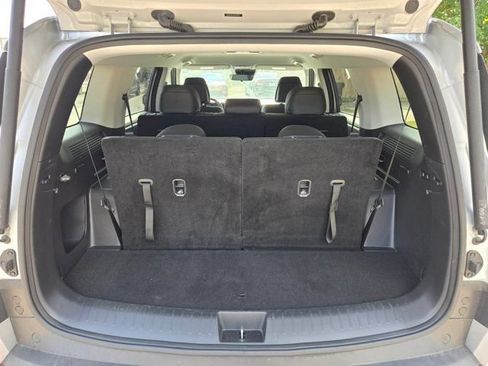 Used 2025 Hyundai Santa Fe SEL FWD image 7