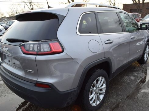 Used 2019 Jeep Cherokee Latitude w/ Popular Appearance Group FWD image 7