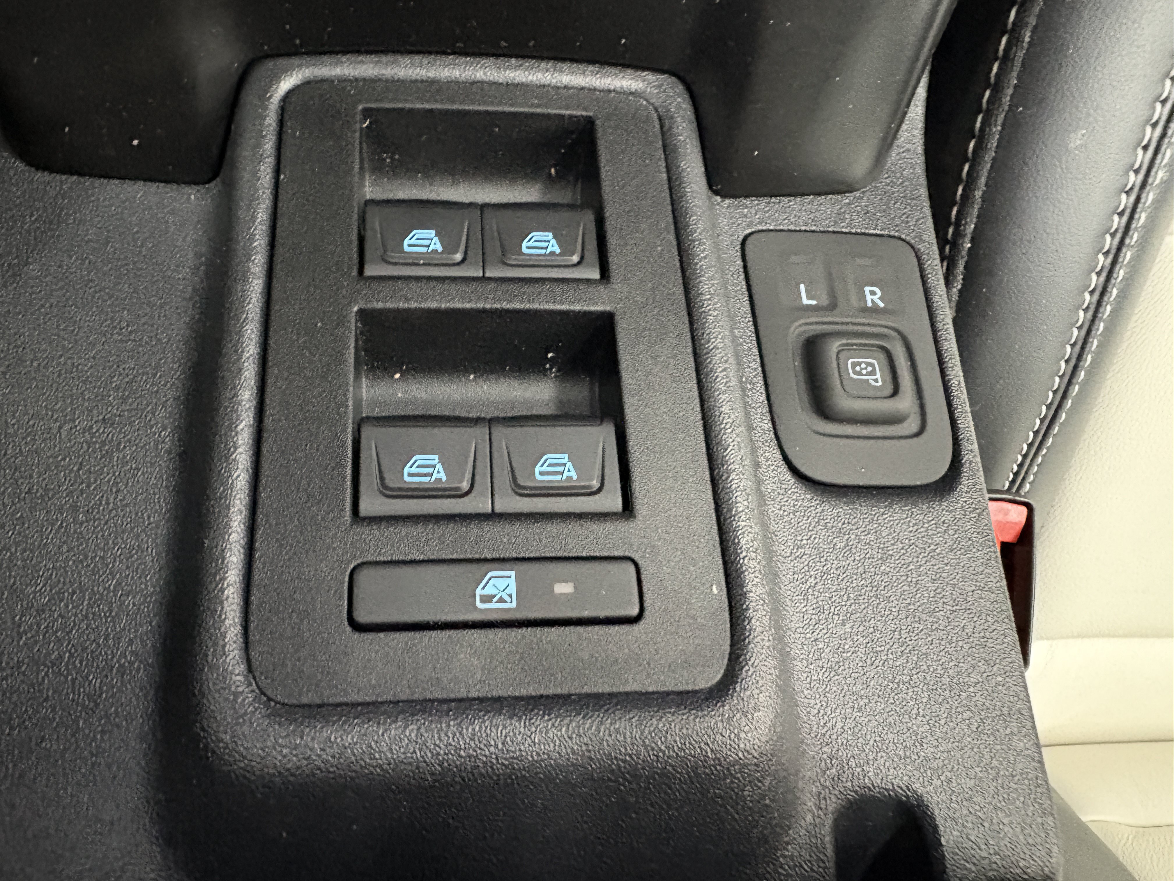 Used 2026 Ford Bronco Outer Banks w/ Sasquatch Package AWD/4WD image 22
