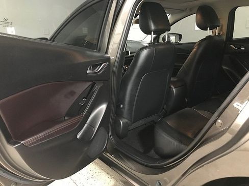 Used 2017 MAZDA MAZDA3 Grand Touring FWD image 18