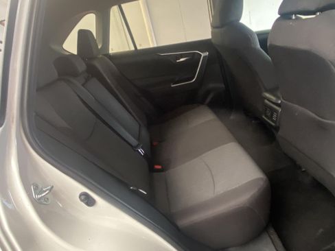 Used 2019 Toyota RAV4 XLE w/ Convenience Package AWD/4WD image 12
