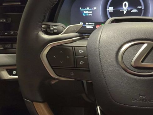 Used 2025 Lexus RX 450h AWD w/ Convenience Package image 16