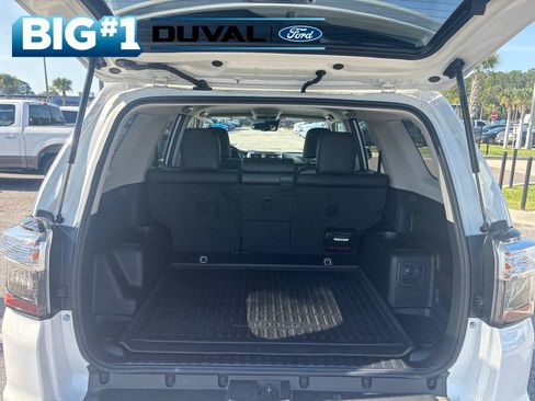 Used 2023 Toyota 4Runner TRD Sport w/ Technology Package AWD/4WD image 7