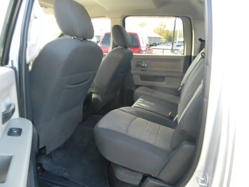 Used 2011 RAM 1500 Classic SLT w/ Remote Start & Security Group AWD/4WD image 11