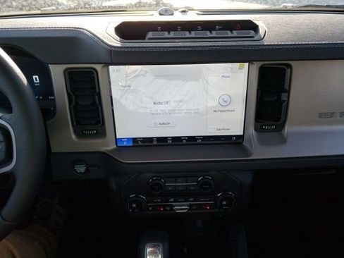 New 2025 Ford Bronco Outer Banks w/ Sasquatch Package image 20