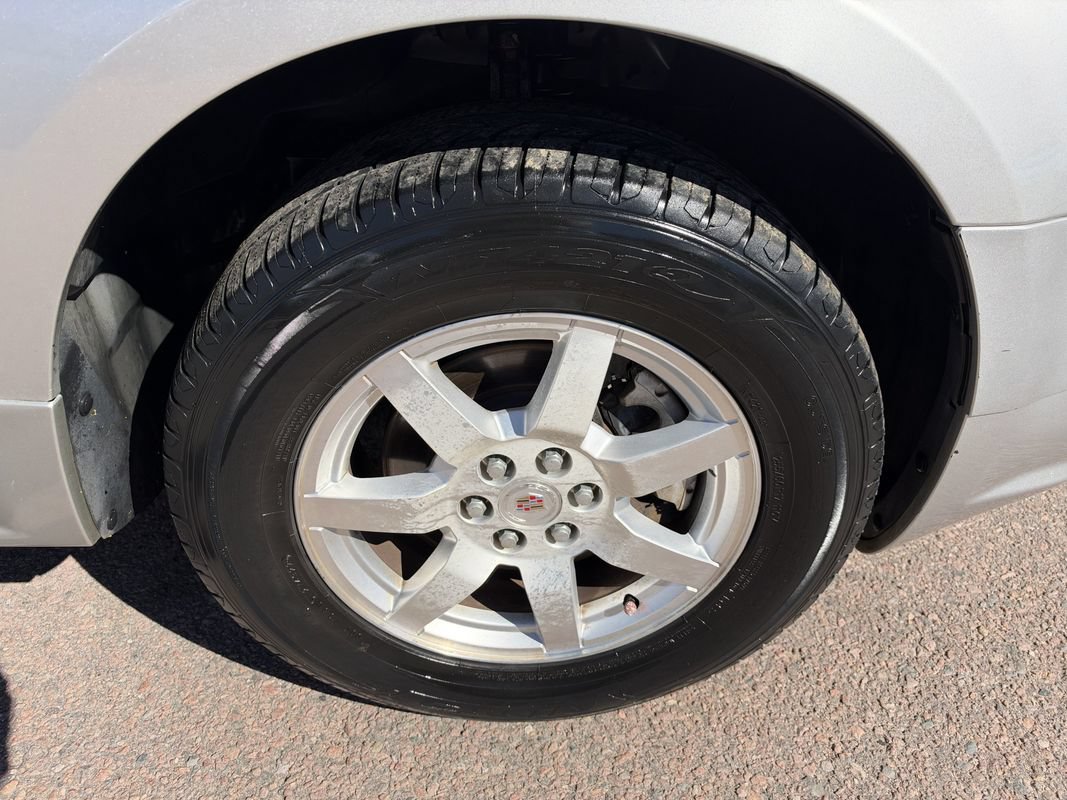 Used 2008 Cadillac SRX RWD image 16