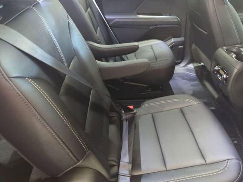 Used 2025 GMC Acadia Elevation w/ Elevation Premium Package image 27