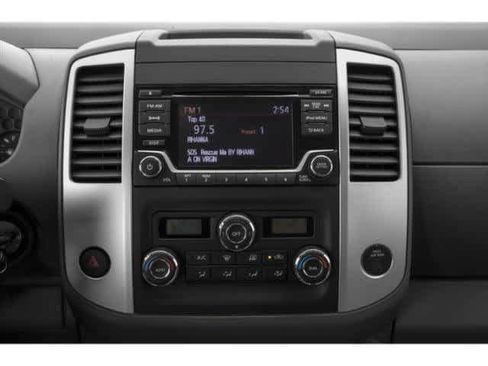 Used 2019 Nissan Frontier SV RWD image 11