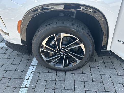 New 2026 Buick Enclave Sport Touring w/ Power Package image 31