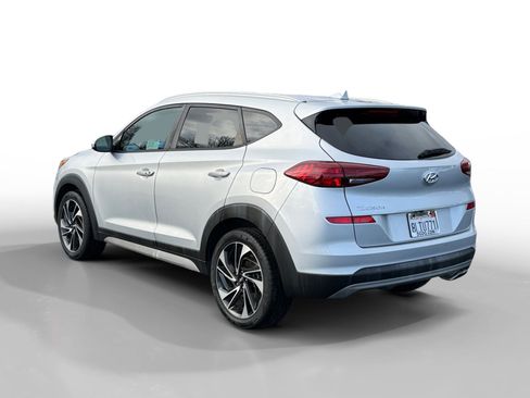 Used 2019 Hyundai Tucson Sport image 3