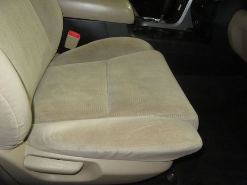 Used 2016 Toyota Sequoia SR5 AWD/4WD image 34