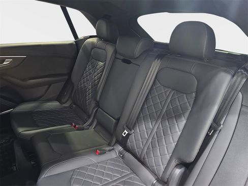 New 2025 Audi SQ8 Prestige image 14