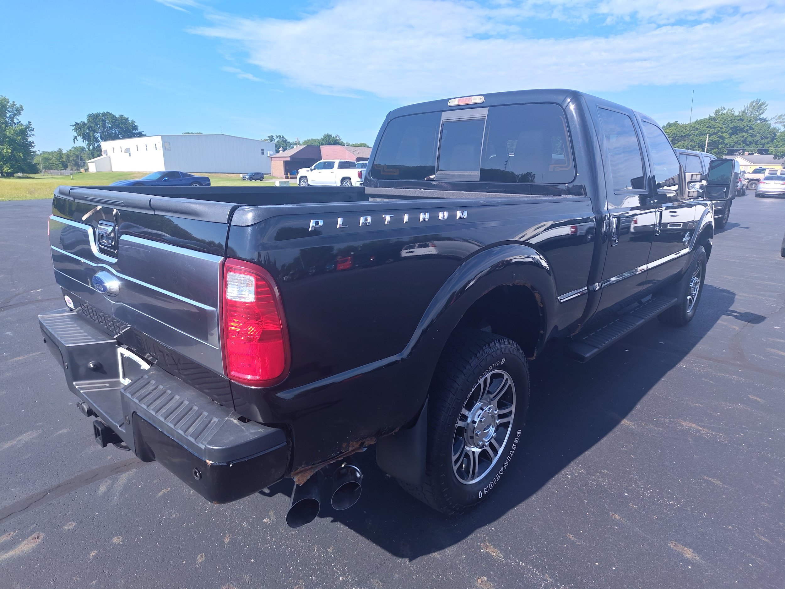 Used 2016 Ford F250 Platinum w/ Platinum Package AWD/4WD image 5
