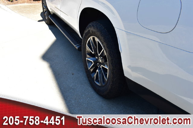 Used 2024 Chevrolet Tahoe Z71 w/ Luxury Package AWD/4WD image 19