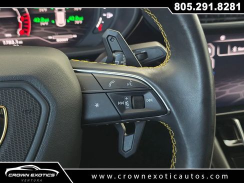 Used 2022 Lamborghini Urus AWD/4WD image 49