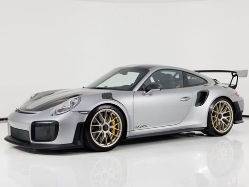 Used 2018 Porsche 911 GT2 RS RWD image 7