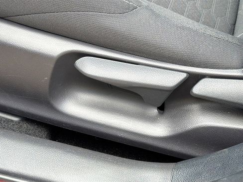 Used 2021 Toyota Corolla SE image 23