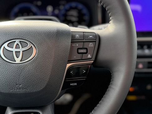 New 2026 Toyota Camry Hybrid AWD/4WD image 13