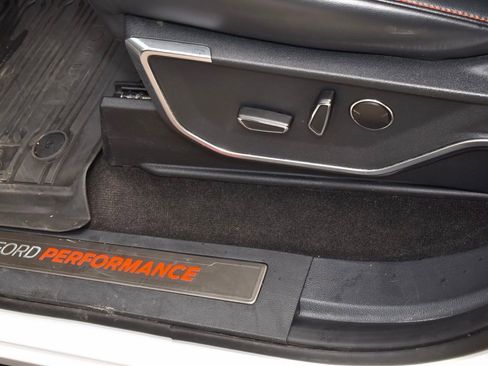 Used 2022 Ford F150 Raptor w/ Raptor 37 Performance Package AWD/4WD image 39