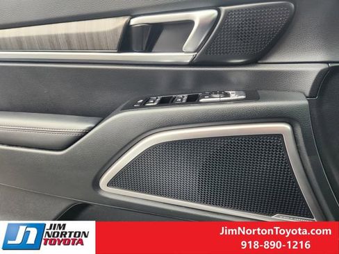 Used 2025 Kia Telluride EX image 24