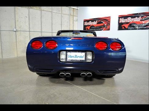 Used 1999 Chevrolet Corvette Convertible w/ Memory Pkg RWD image 9
