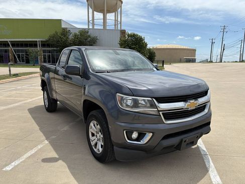 Used 2015 Chevrolet Colorado LT w/ LT Convenience Package RWD image 5