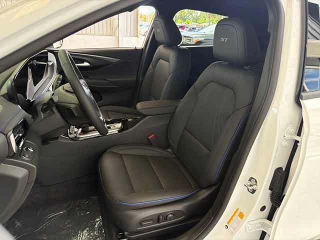 New 2026 Buick Envista Sport Touring w/ Convenience I Package FWD image 13