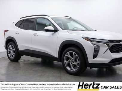 Used 2025 Chevrolet Trax LT