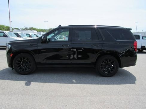 Used 2024 GMC Yukon Denali Ultimate AWD/4WD image 3