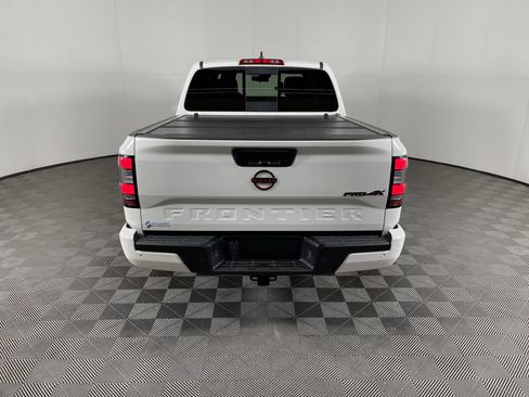 Used 2024 Nissan Frontier PRO-4X w/ Pro Convenience Package image 4