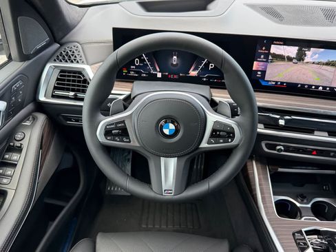 New 2027 BMW X7 xDrive40i w/ Executive Package AWD/4WD image 23