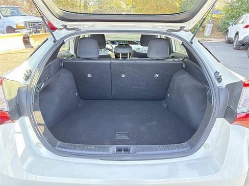 Used 2019 Toyota Prius L Eco image 12