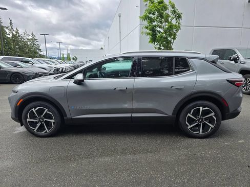 New 2026 Chevrolet Equinox EV LT AWD/4WD image 2